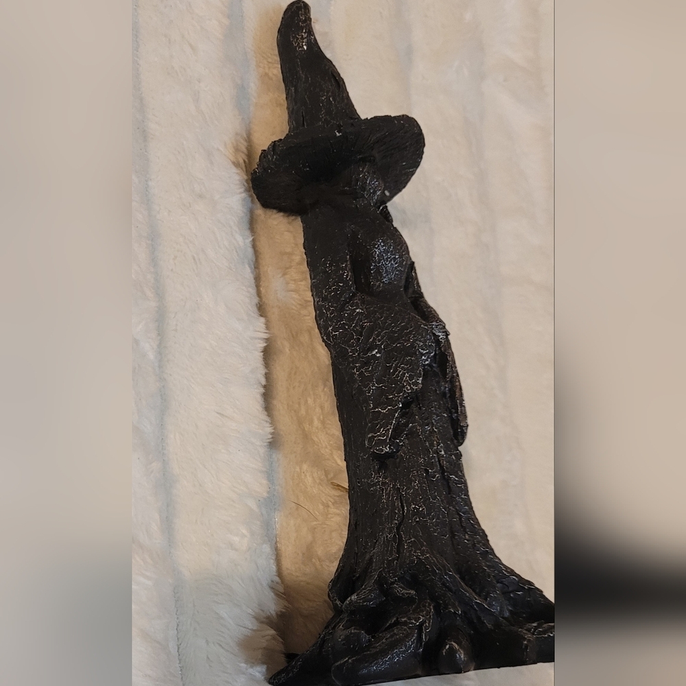 Enchanting Mystical Black Forest Tree Witch Figurine 7.5" - Picture 11 of 12